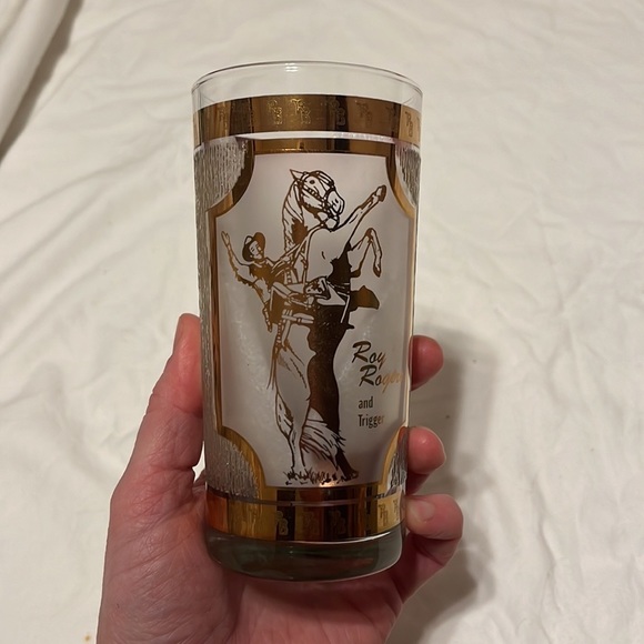 Collectible Roy Rogers and Trigger glass - Picture 4 of 8